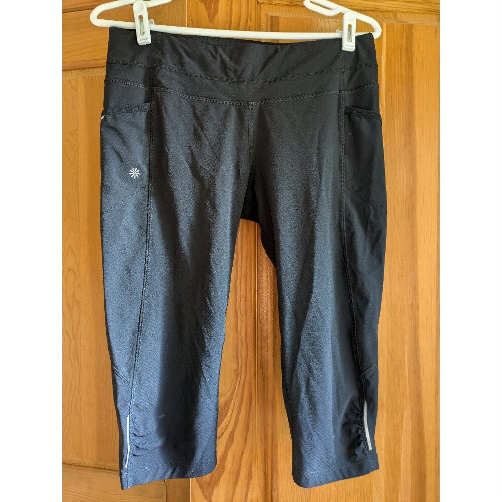 Athleta black capris cropped pants Size M